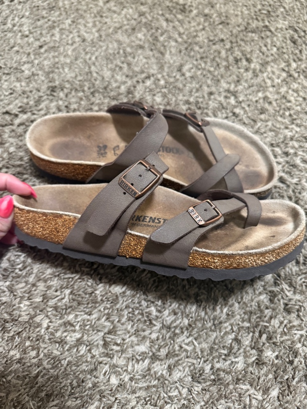Birkenstock woman size 6 brown sandal